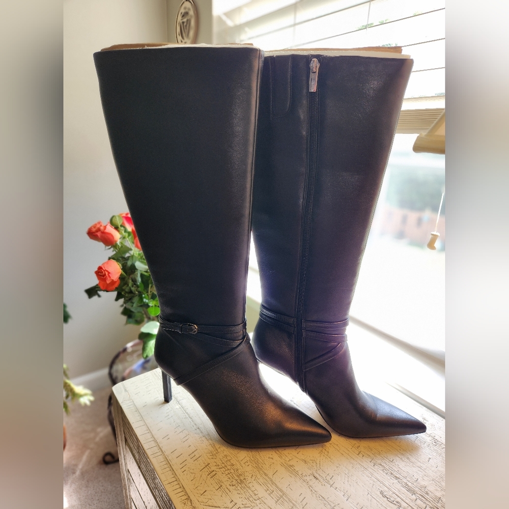 Brand-new, Black Vince Camuto Boots 10M